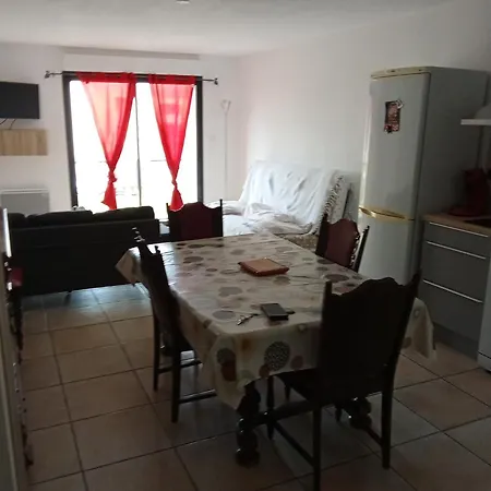 Proche Du Centre 公寓